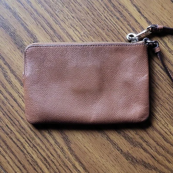 Coach Wristlet - Picture 5 of 17